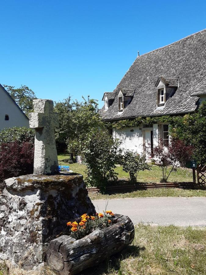 Chez Mialaret Bed & Breakfast Tourniac Exterior photo